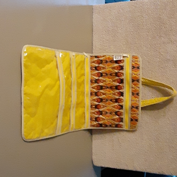 Cinda B - Picture 1 of 4